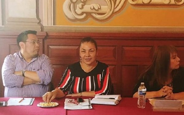 Regidora Carmen Cortes solicita que predial se revalúe casa por casa