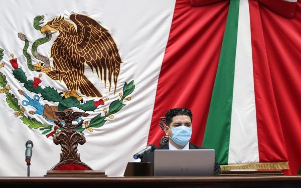 Toño Madriz disipa dudas en torno a nueva Ley Educativa