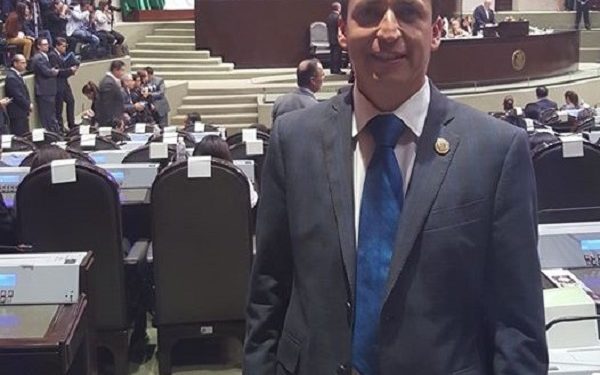 “BAJO LA LUPA”