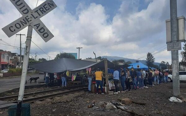 Urgente liberar las vías del tren en Michoacán