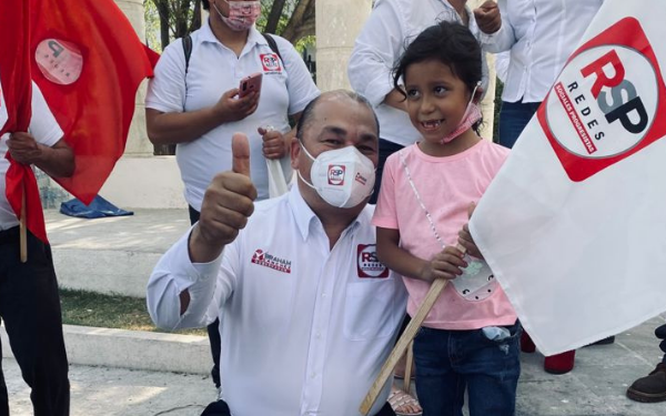 Abraham Sánchez promete reestablecer la paz sin guerra ni abrazos.