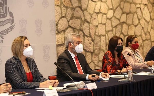 Instruye gobernador a garantizar buenas condiciones en escuelas para regreso a clases.