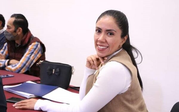 Necesario abatir el rezago en salud que existe en Michoacán: Fanny Arreola