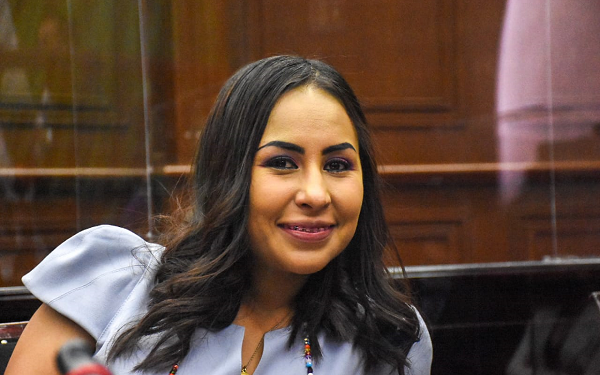 Necesario ahondar cuidados para prevenir enfermedades renales: Gloria Tapia