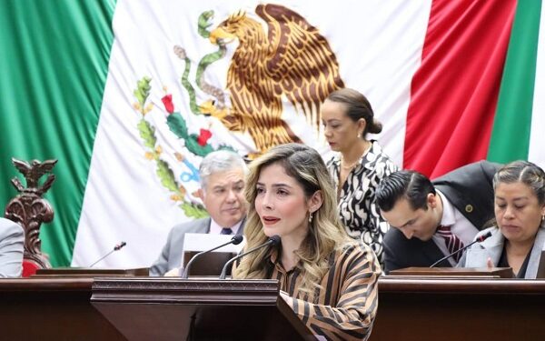 Propone Diputada Brissa Arroyo aumentar pena a quienes agredan a periodistas