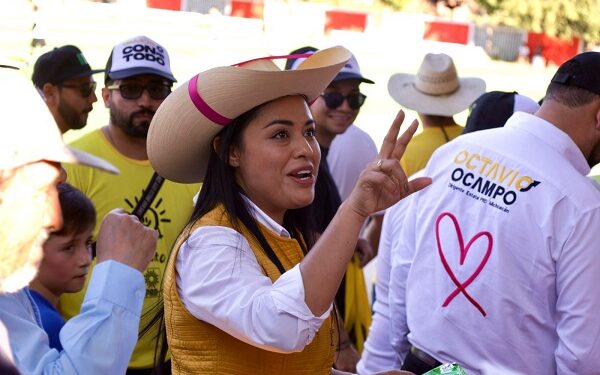 Susy Ruiz refuerza su compromiso con Irimbo en jornada de brigadeo