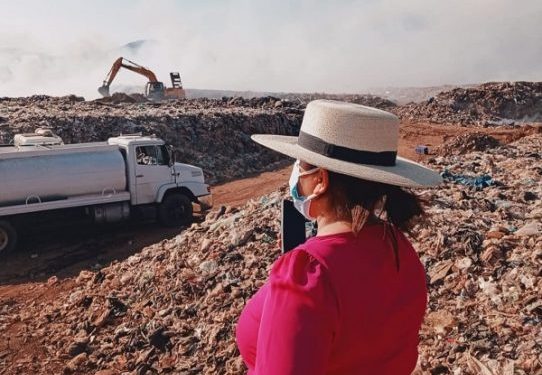 Gobierno de Quiroga atiende incendio en el basurero municipal con apoyo de brigadas
