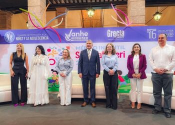 Reconoce Grecia Aguilar participación de niñas y niños en la entrega del Mérito Infantil Sapirhaticheri 2025