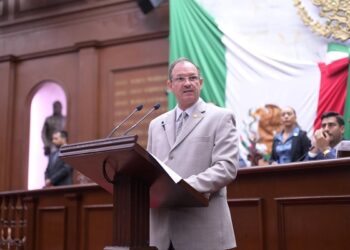 David Martínez presenta iniciativa de reforma de ley para fortalecer la prevención de la discriminación