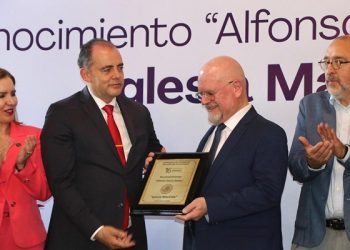 Entrega Poder Legislativo reconocimiento “Alfonso García Robles” a Iglesia Más Vida