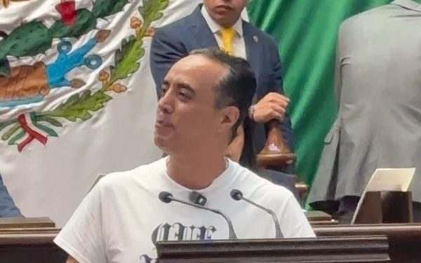 Morena acusa “entreguismo” de PRI y PAN; Juan Pablo Celis defiende soberanía nacional